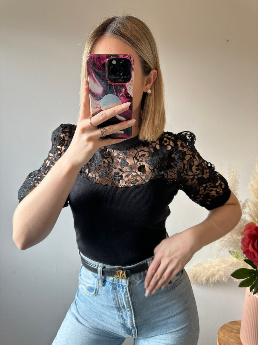 LACE TOP - ZWART
