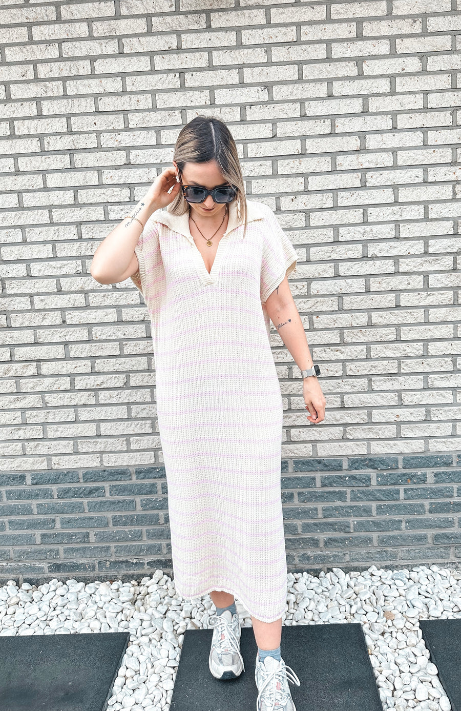 STRIPED POLOJURK - WIT/ROZE